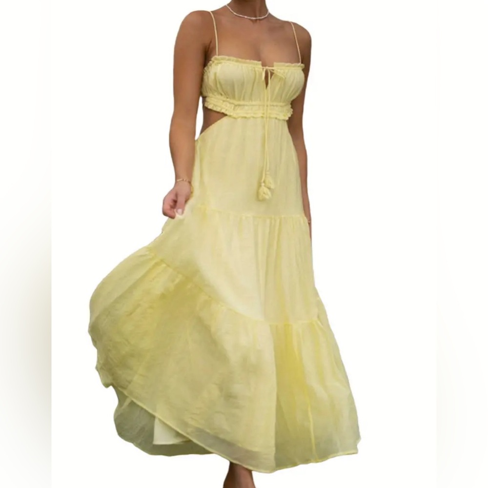 SALE! NEW Enchanting yellow sundress, designed to capture hearts and turn head